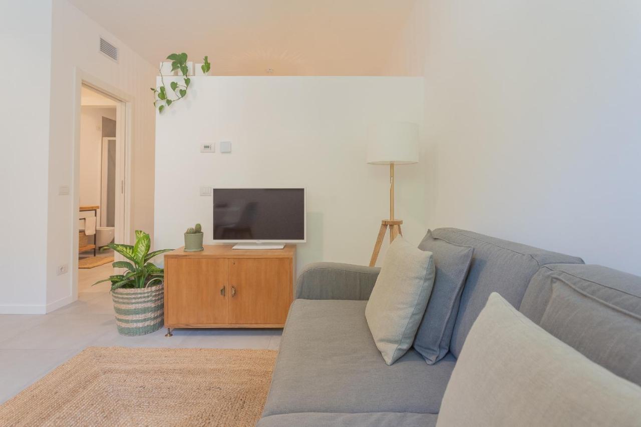 Ginepro & Salvia Apartments In Como By Rent All Como Bagian luar foto
