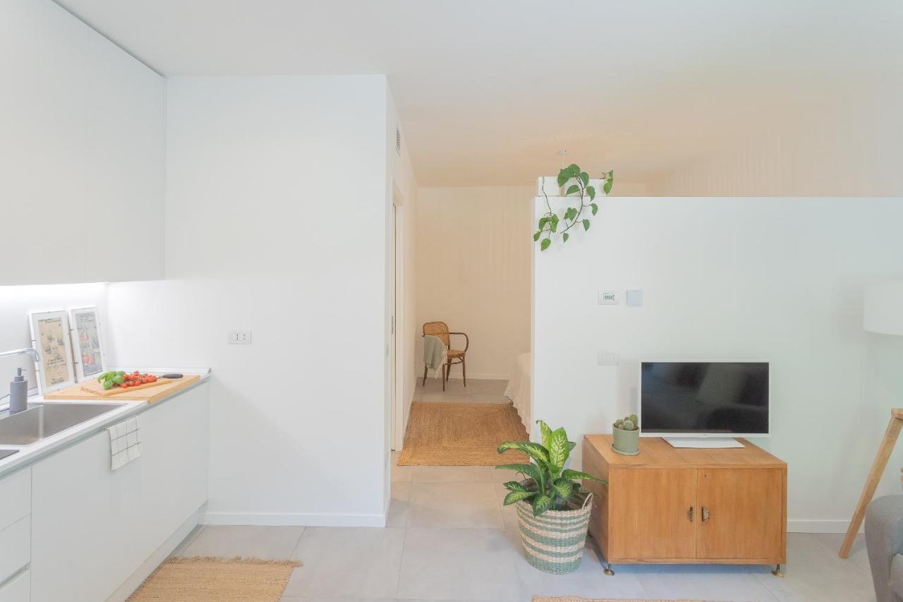 Ginepro & Salvia Apartments In Como By Rent All Como Bagian luar foto