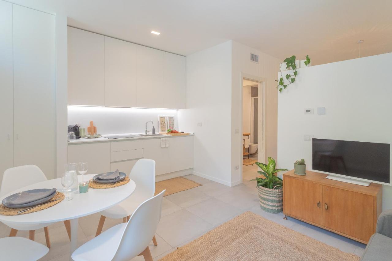 Ginepro & Salvia Apartments In Como By Rent All Como Bagian luar foto