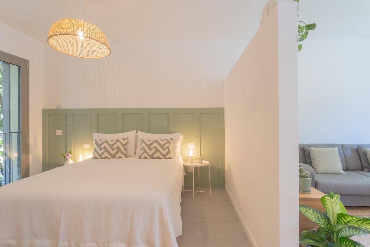 Ginepro & Salvia Apartments In Como By Rent All Como Bagian luar foto