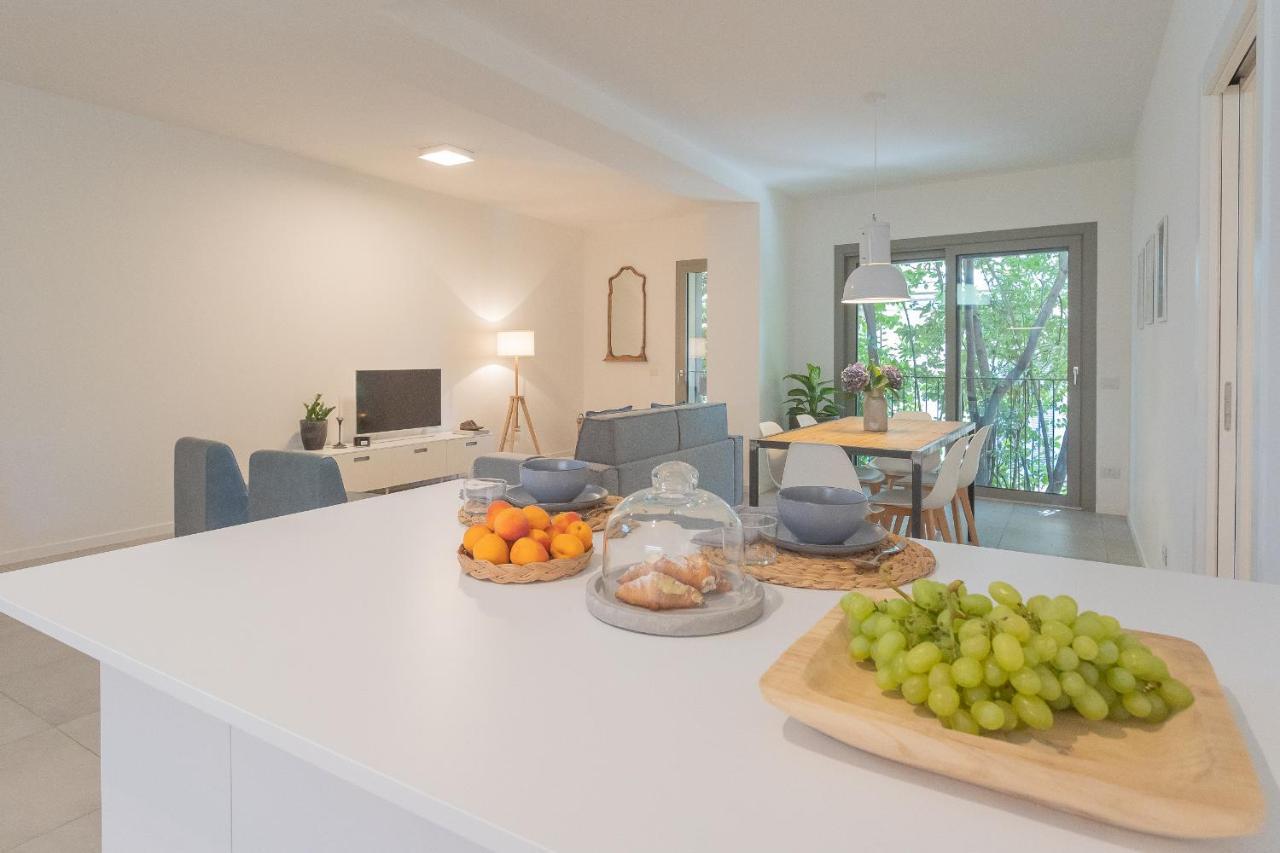 Ginepro & Salvia Apartments In Como By Rent All Como Bagian luar foto