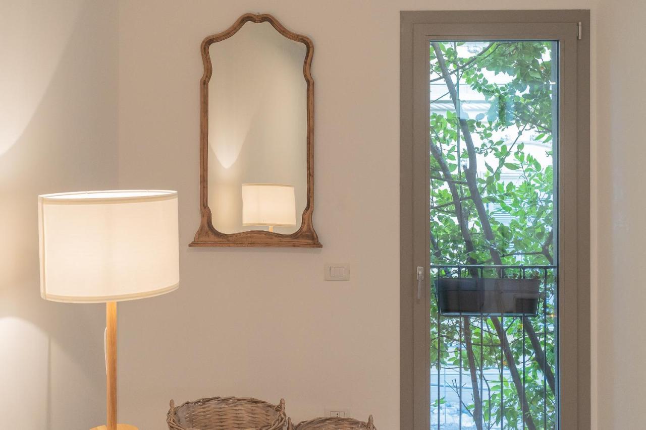 Ginepro & Salvia Apartments In Como By Rent All Como Bagian luar foto